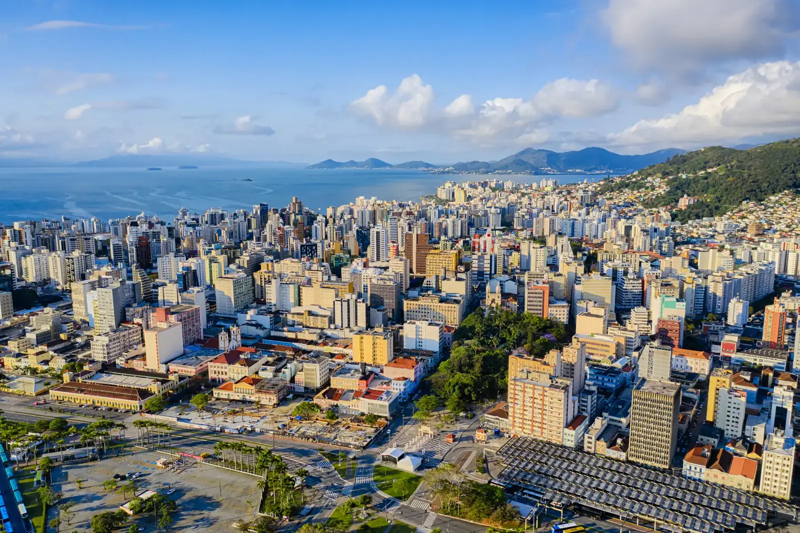 Orla da Beira-Mar no centro de Florianópolis